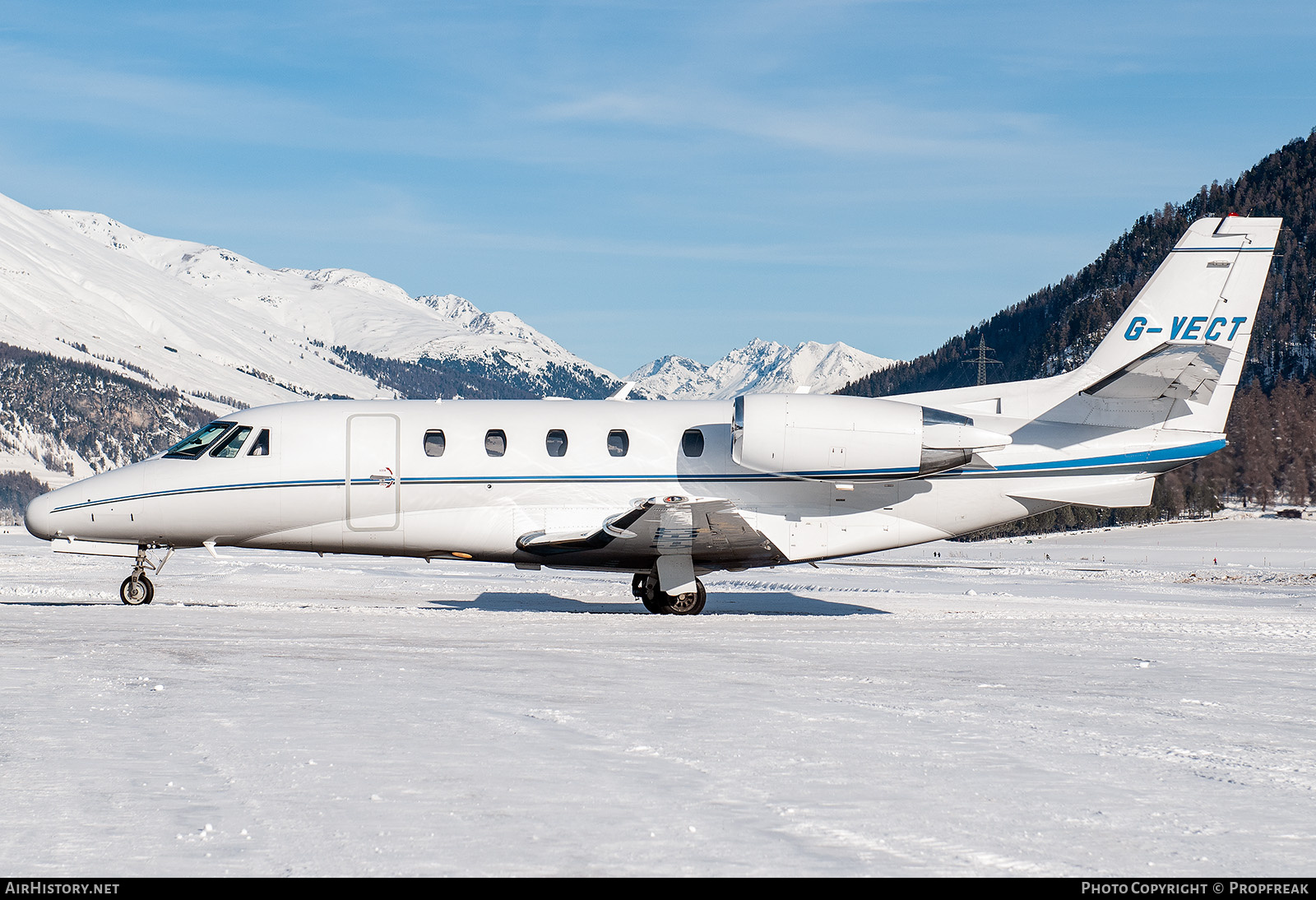 Aircraft Photo of G-VECT | Cessna 560XL Citation Excel | AirHistory.net #766933