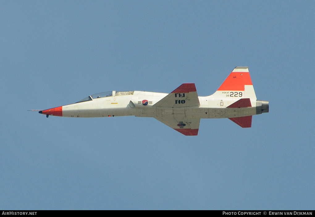 Aircraft Photo of 38-229 | Northrop T-38A Talon | South Korea - Air Force | AirHistory.net #766951
