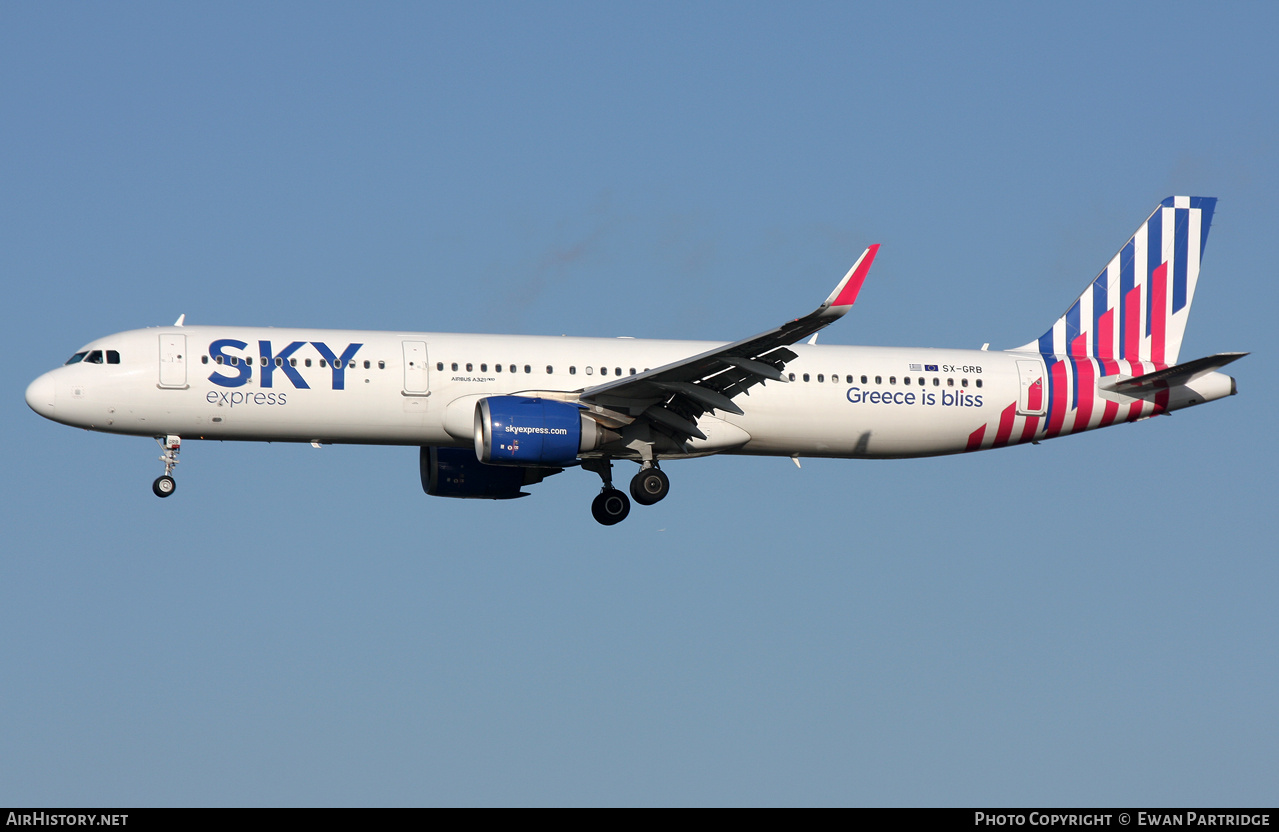 Aircraft Photo of SX-GRB | Airbus A321-251N | Sky Express | AirHistory.net #767008