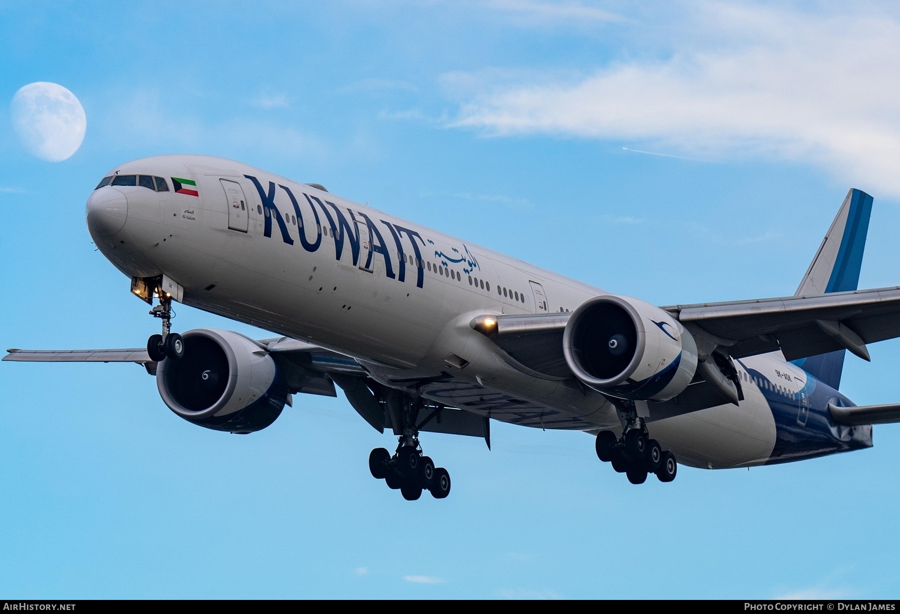 Aircraft Photo of 9K-AOK | Boeing 777-300/ER | Kuwait Airways | AirHistory.net #767017