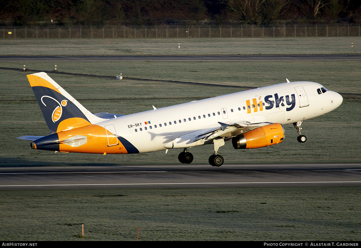Aircraft Photo of ER-SKY | Airbus A319-131 | HiSky | AirHistory.net #767026