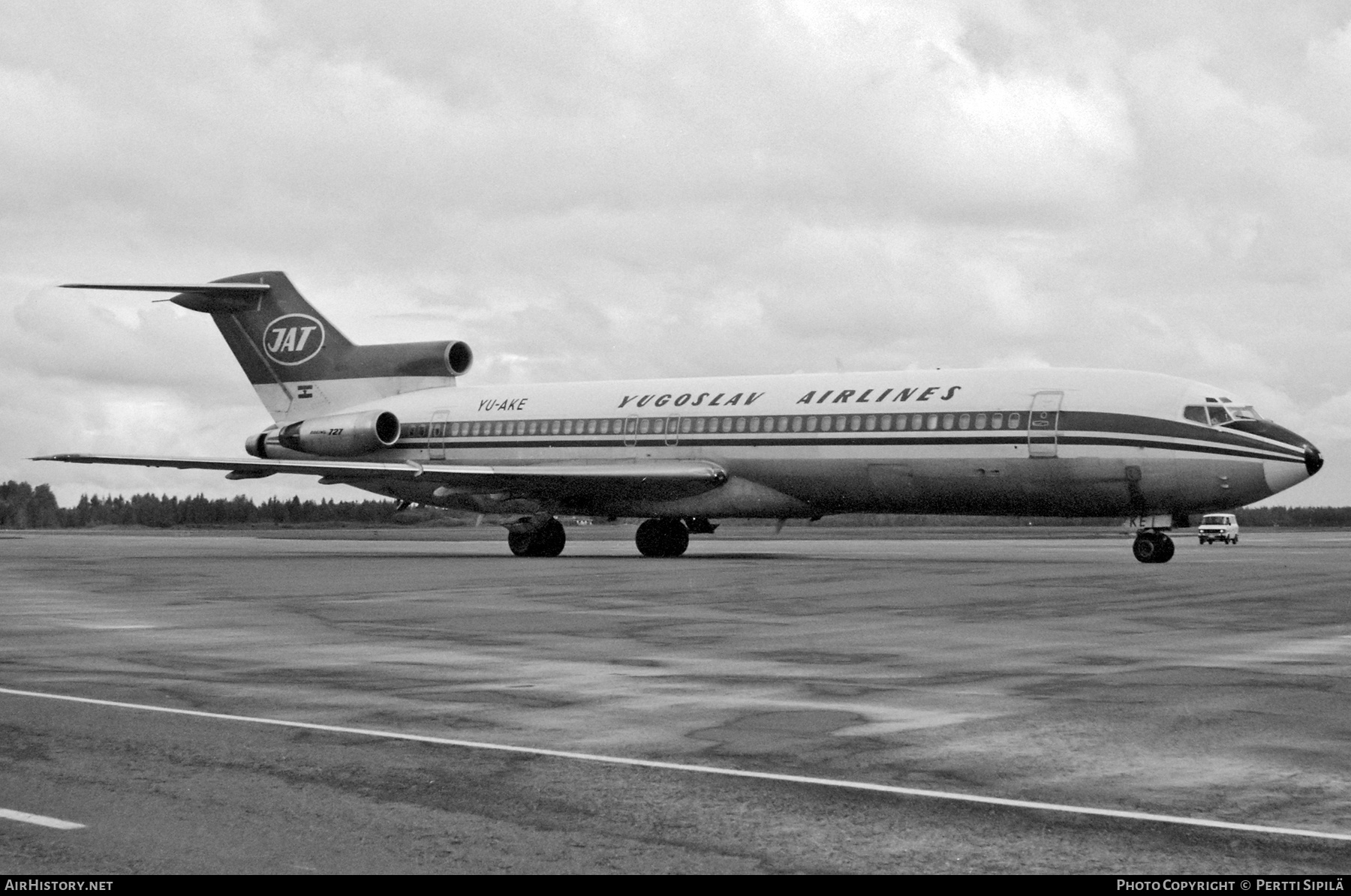 Aircraft Photo of YU-AKE | Boeing 727-2H9/Adv | JAT Yugoslav Airlines - Jugoslovenski Aerotransport | AirHistory.net #767215