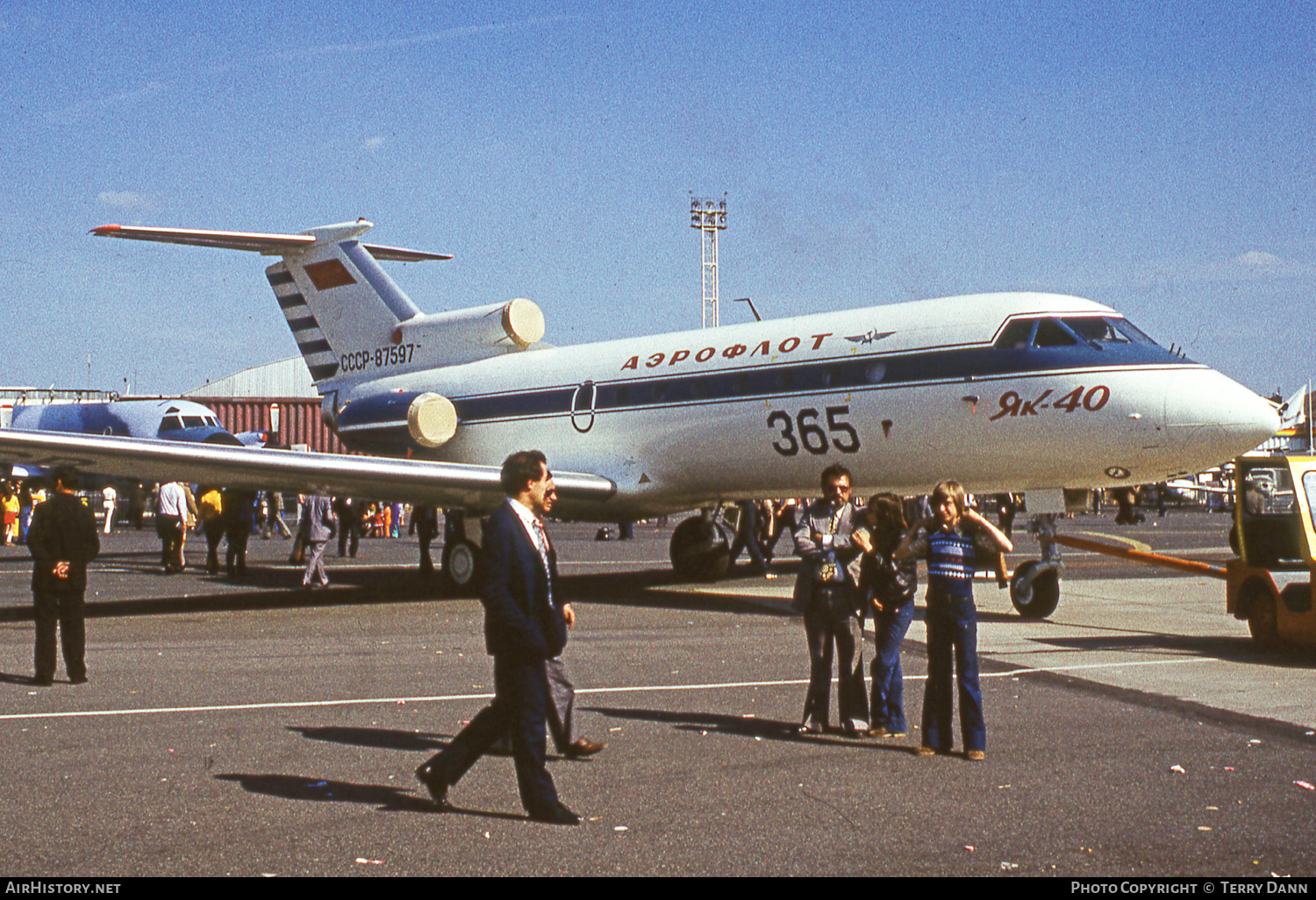 Aircraft Photo of CCCP-87597 | Yakovlev Yak-40 | Aeroflot | AirHistory.net #767489