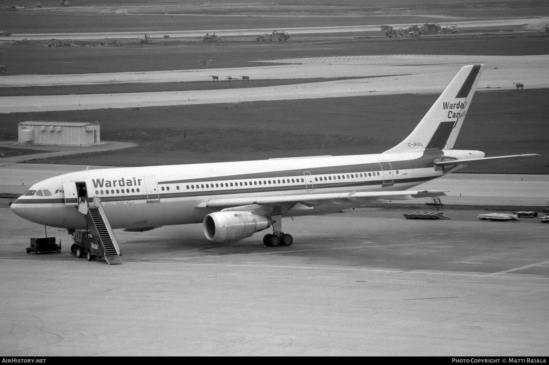 Aircraft Photo of C-GIZL | Airbus A300B4-203 | Wardair Canada | AirHistory.net #767574