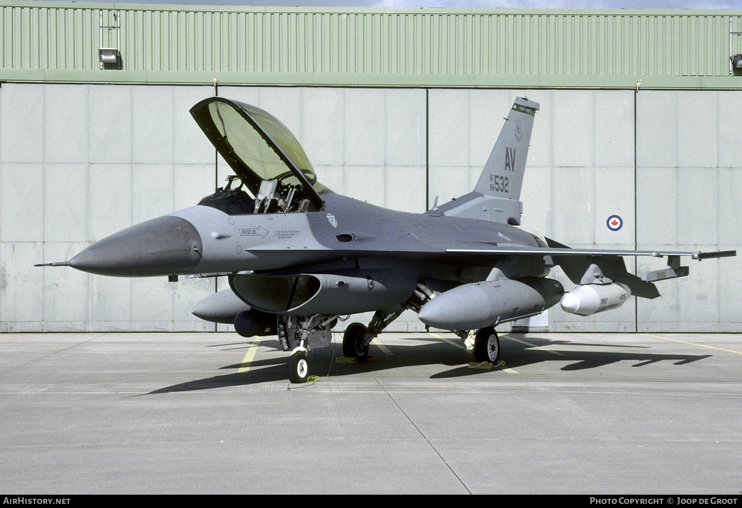 Aircraft Photo of 88-0532 | General Dynamics F-16CG Fighting Falcon | USA - Air Force | AirHistory.net #767595