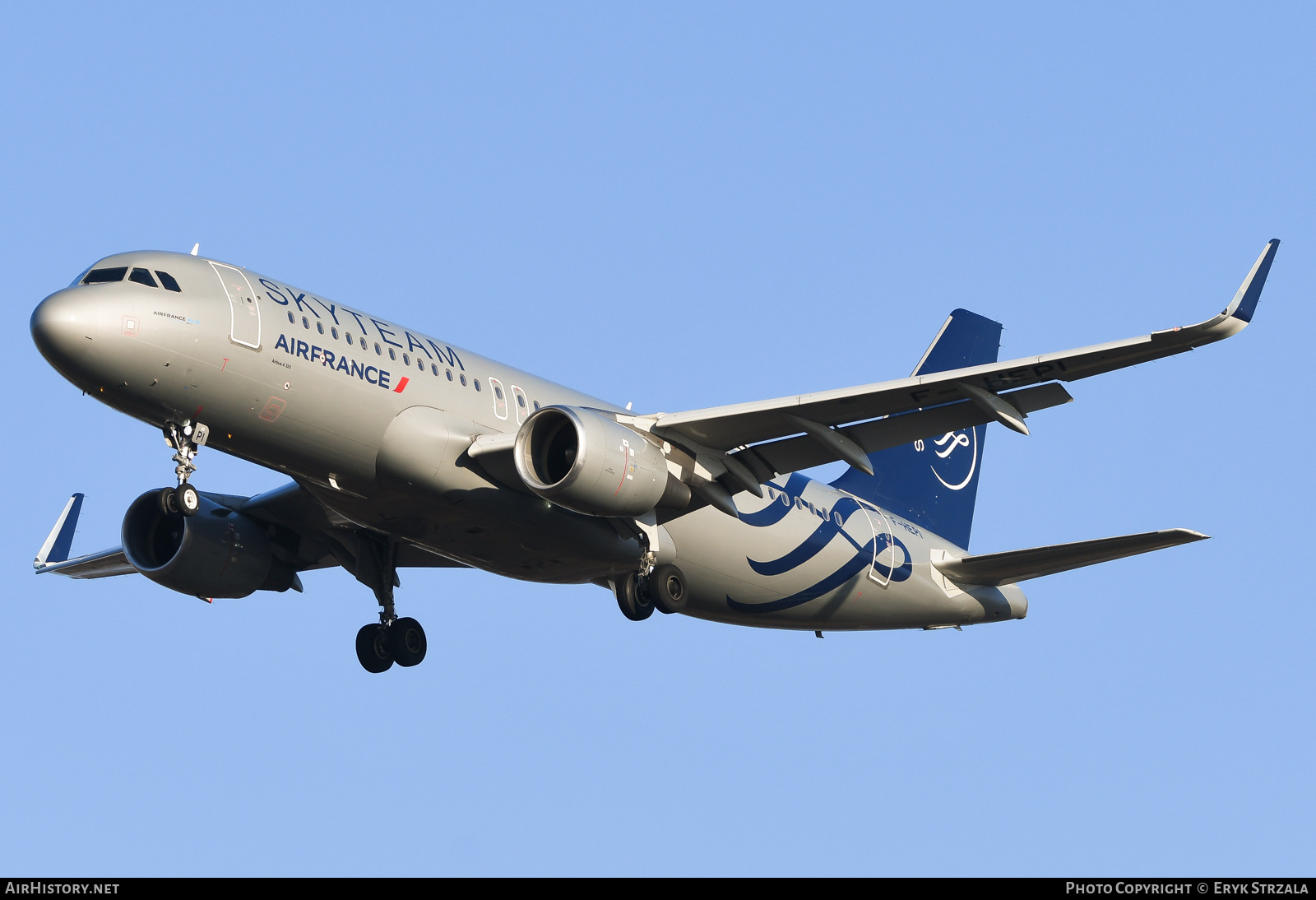 Aircraft Photo of F-HEPI | Airbus A320-214 | Air France | AirHistory.net #767658