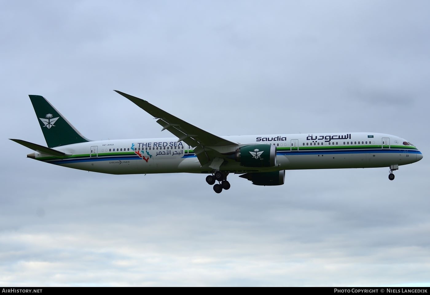 Aircraft Photo of HZ-AR33 | Boeing 787-10 Dreamliner | Saudia - Saudi Arabian Airlines | AirHistory.net #767660