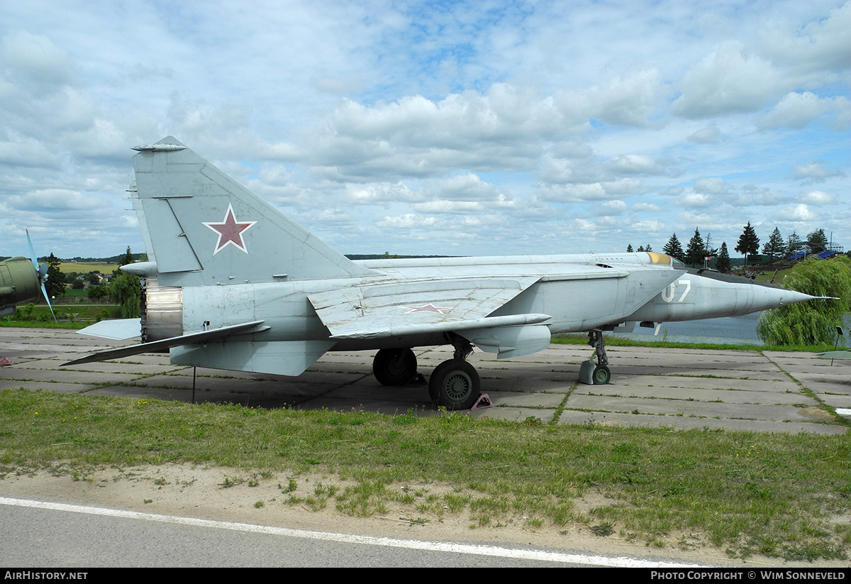 Aircraft Photo of 07 white | Mikoyan-Gurevich MiG-25RBS | Belarus - Air Force | AirHistory.net #767911