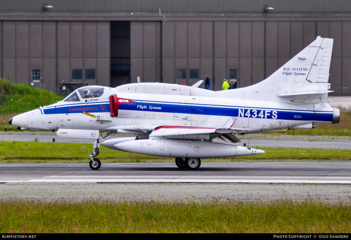 Aircraft Photo of N434FS / 159815 | McDonnell Douglas A-4N Skyhawk II | BAE Systems Flight Systems | AirHistory.net #767998