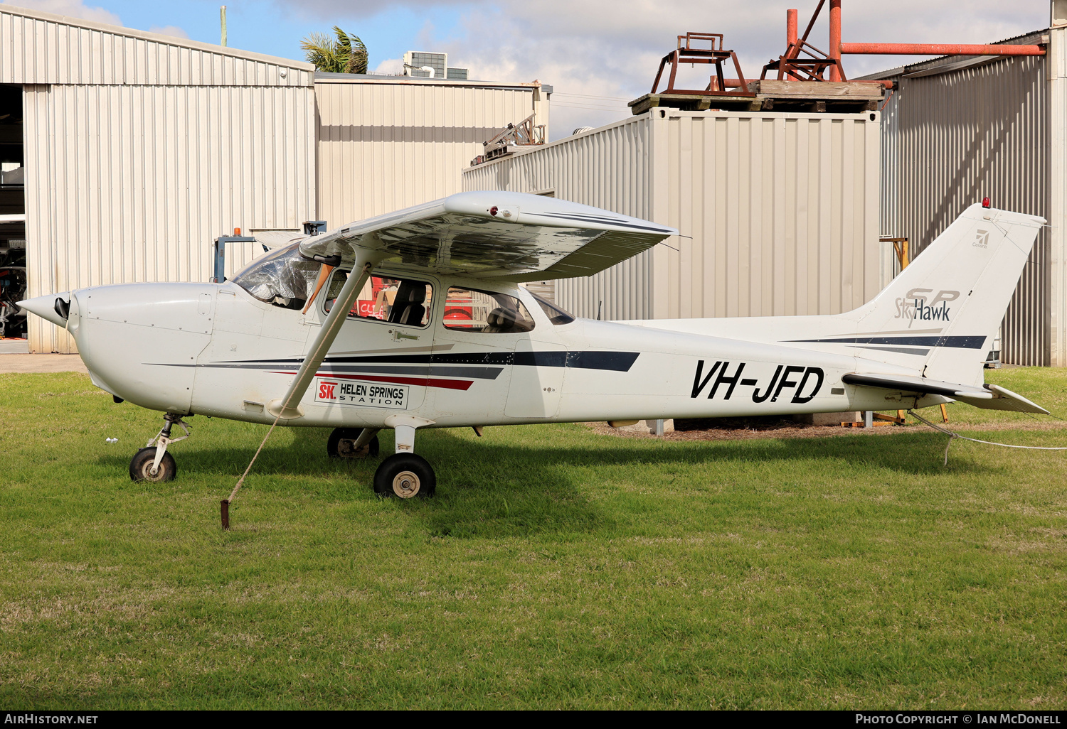 Aircraft Photo of VH-JFD | Cessna 172S Skyhawk SP | SK Helen Springs Station | AirHistory.net #768005