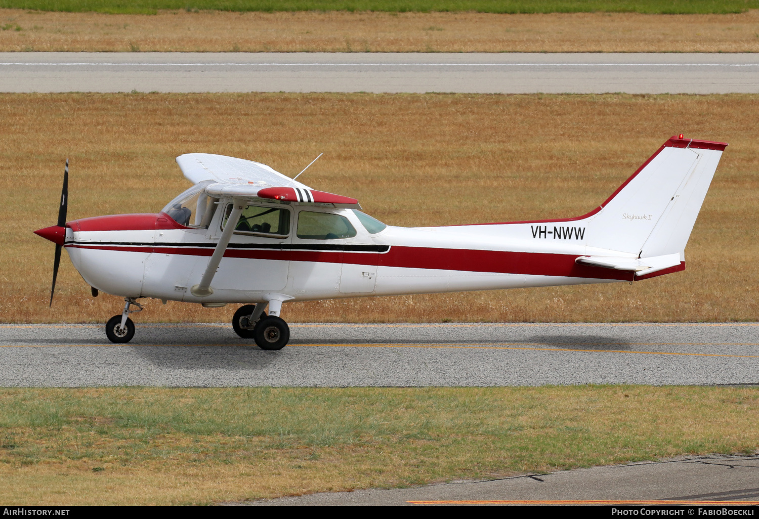 Aircraft Photo of VH-NWW | Cessna 172M Skyhawk | AirHistory.net #768047