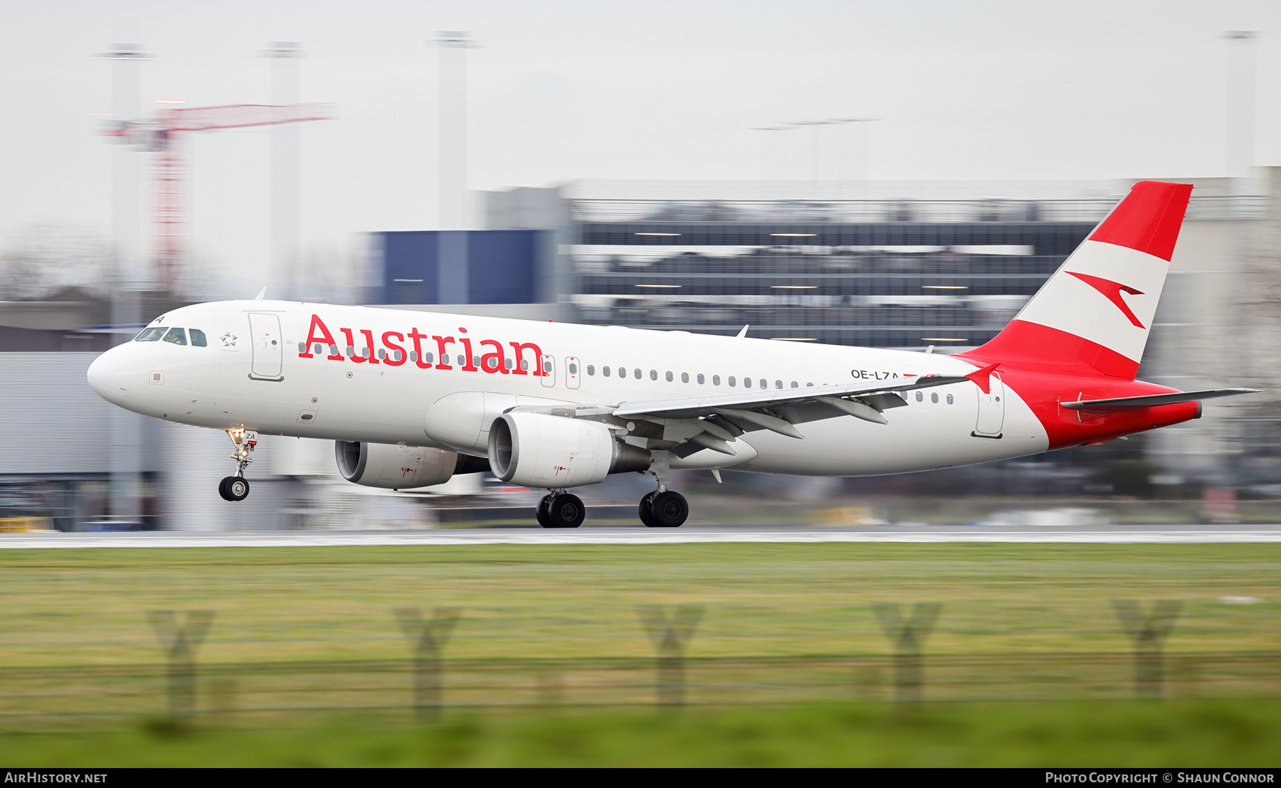Aircraft Photo of OE-LZA | Airbus A320-214 | Austrian Airlines | AirHistory.net #768118