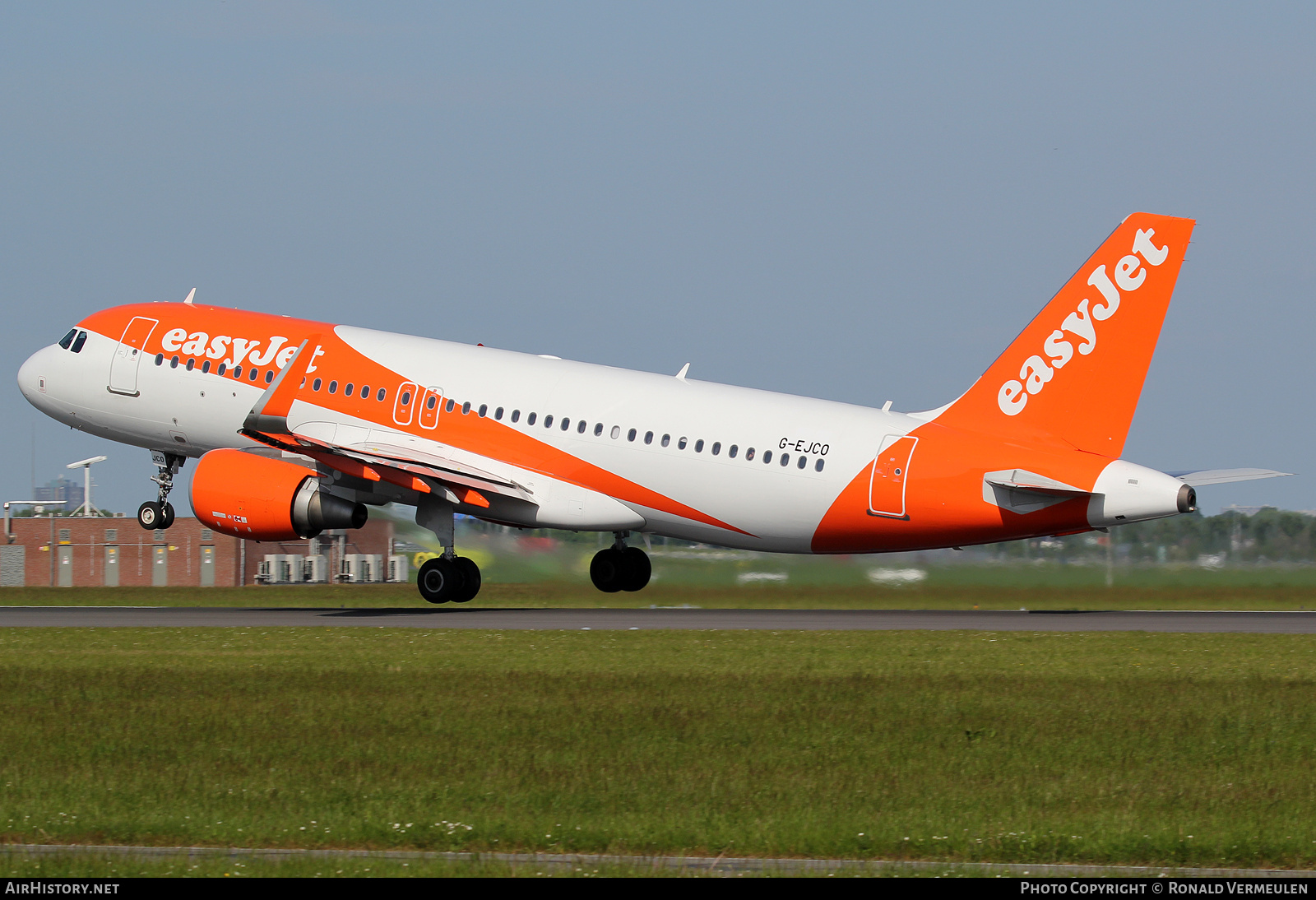 Aircraft Photo of G-EJCO | Airbus A320-214 | EasyJet | AirHistory.net #768153