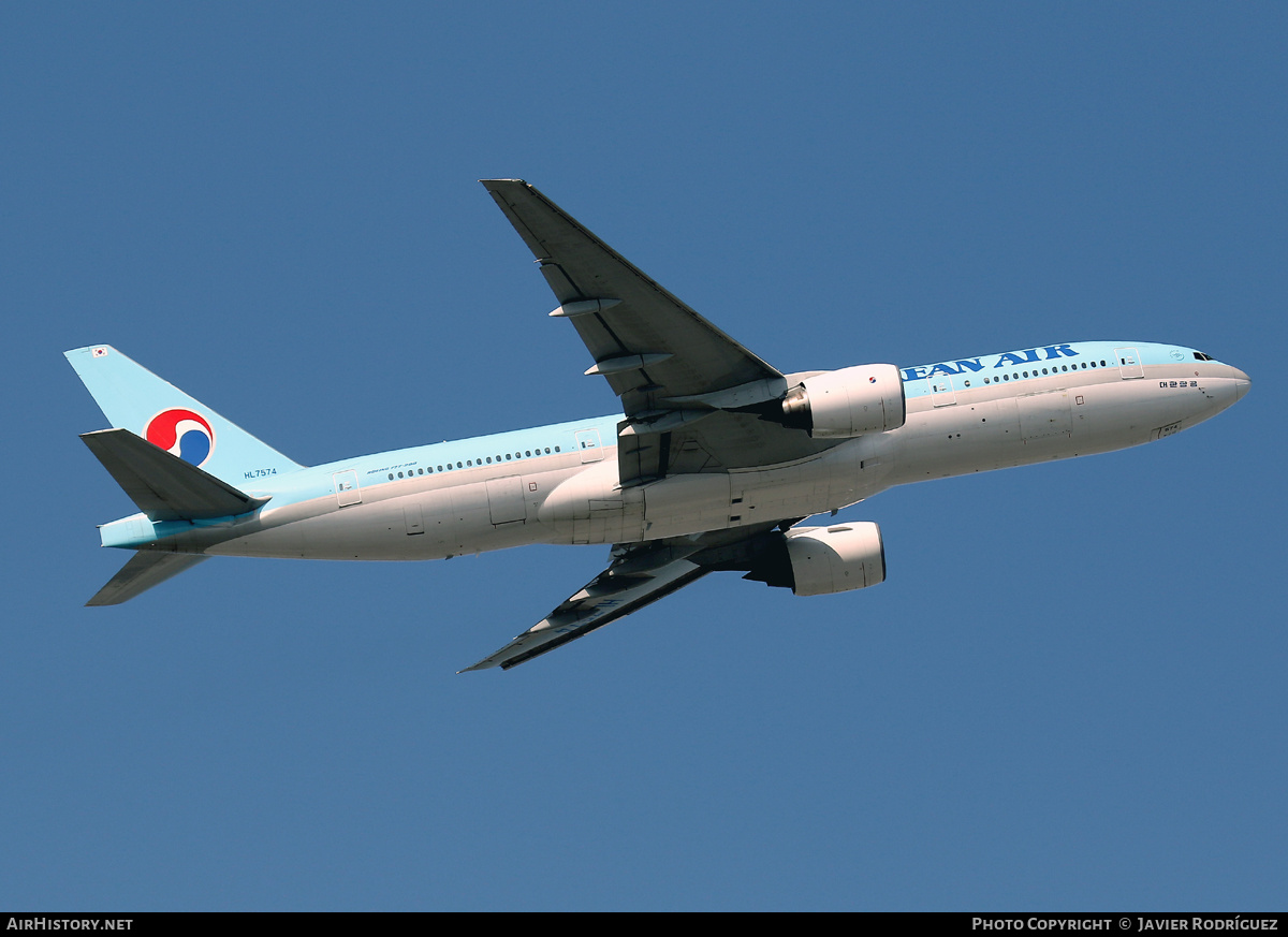 Aircraft Photo of HL7574 | Boeing 777-2B5/ER | Korean Air | AirHistory.net #768258