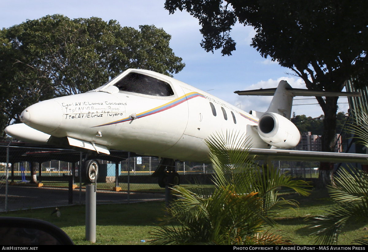 Aircraft Photo of 0006 | Gates Learjet 24D | Venezuela - Air Force | AirHistory.net #768362