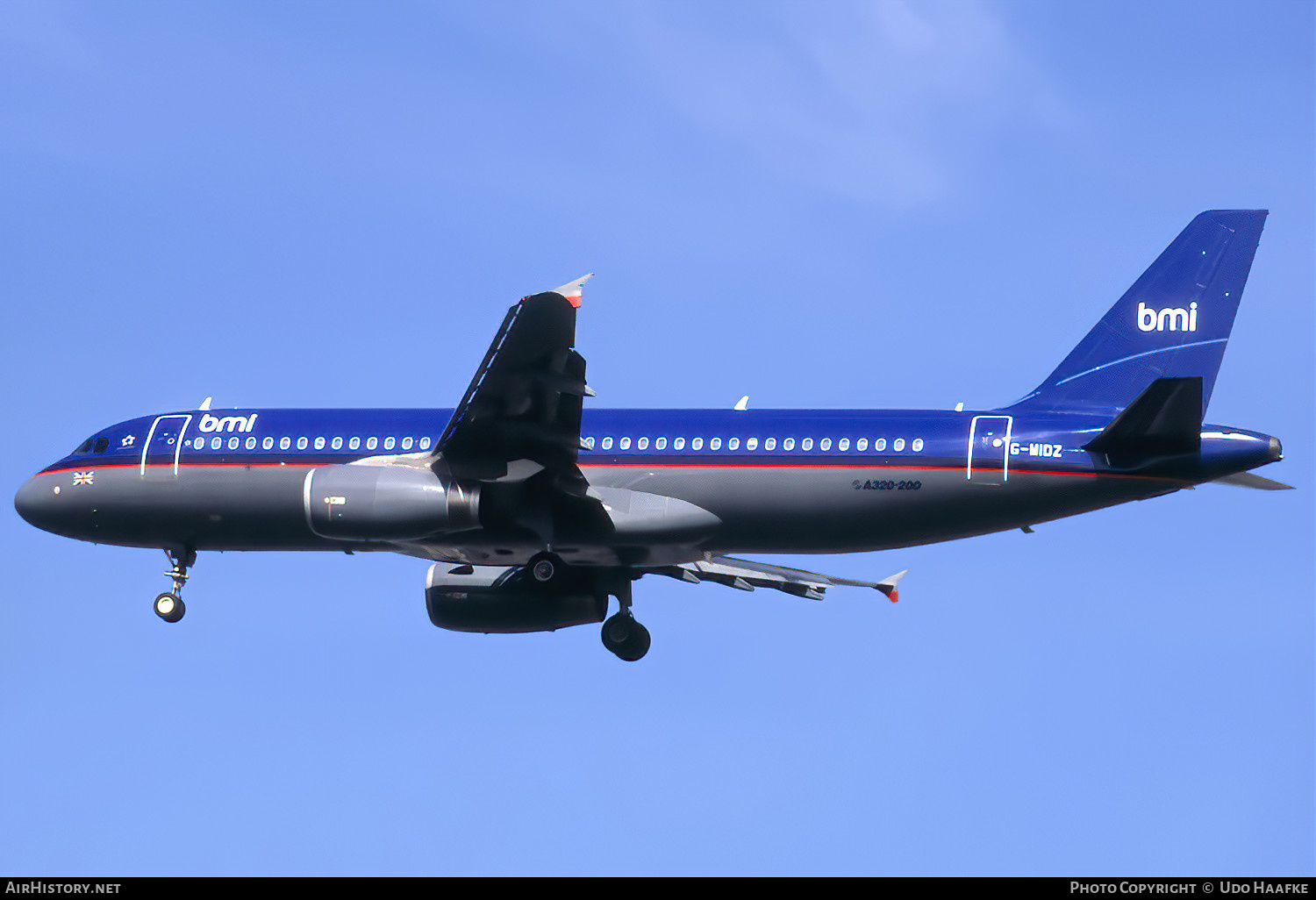 Aircraft Photo of G-MIDZ | Airbus A320-232 | BMI - British Midland International | AirHistory.net #768401