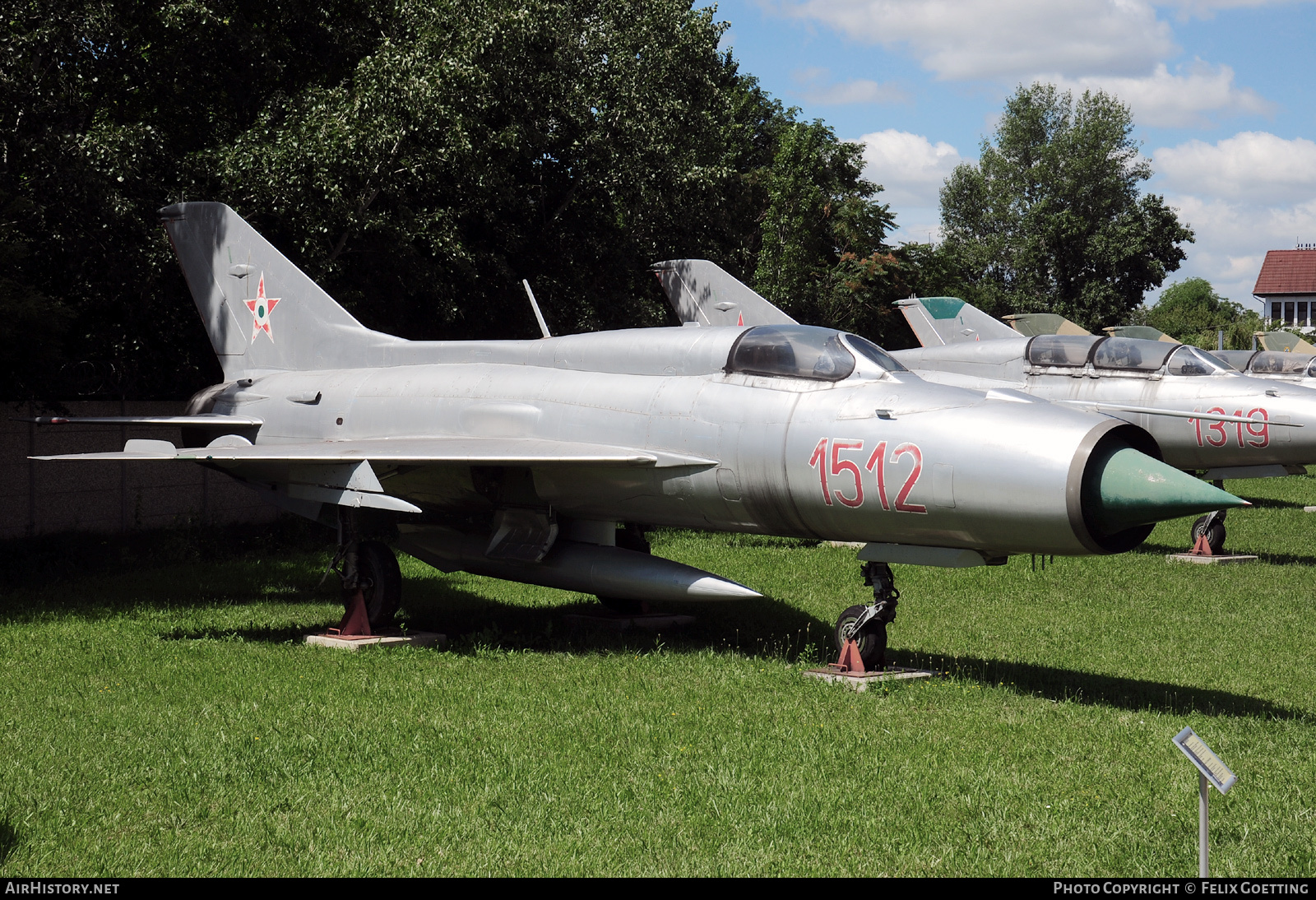Aircraft Photo of 1512 | Mikoyan-Gurevich MiG-21PF | Hungary - Air Force | AirHistory.net #768482