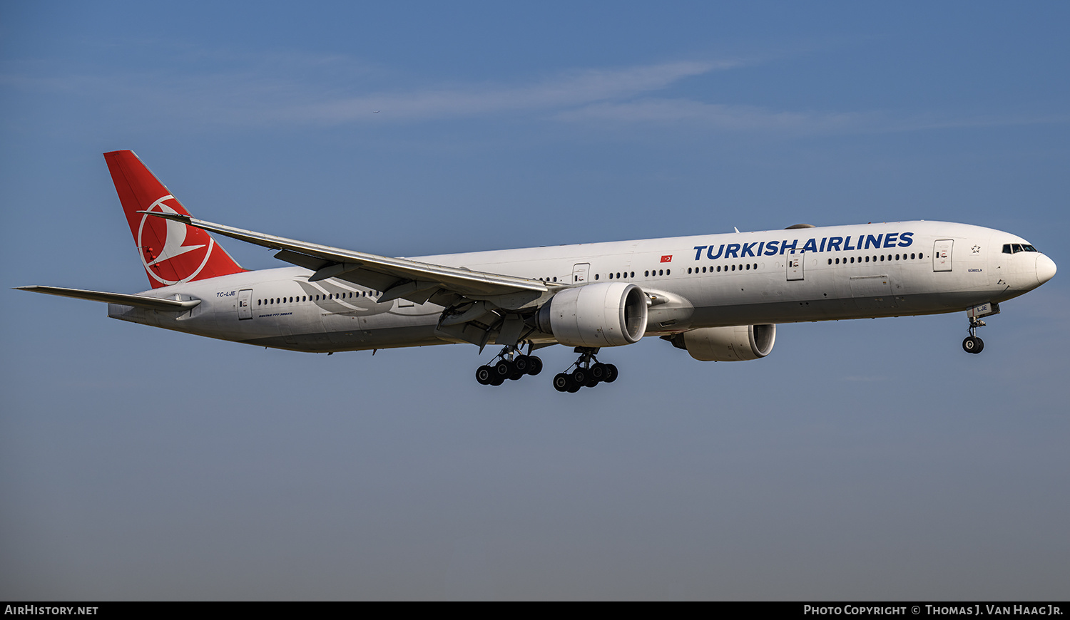 Aircraft Photo of TC-LJE | Boeing 777-3F2/ER | Turkish Airlines | AirHistory.net #768498