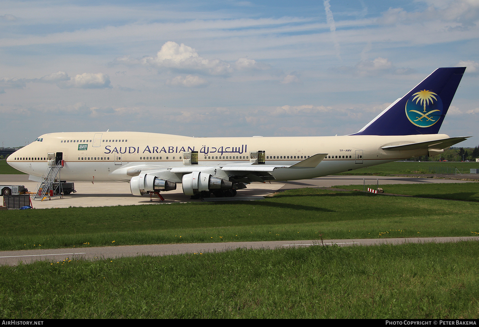 Aircraft Photo of TF-AMV | Boeing 747-412 | Saudi Arabian Airlines | AirHistory.net #768539