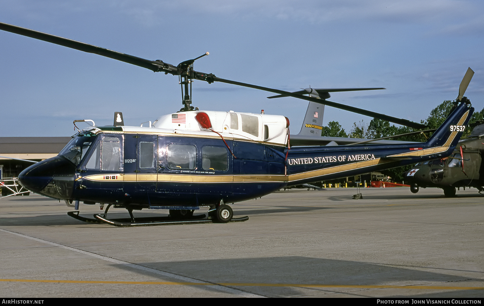 Aircraft Photo of 69-7537 / 97537 | Bell UH-1N Iroquois | USA - Air Force | AirHistory.net #768726