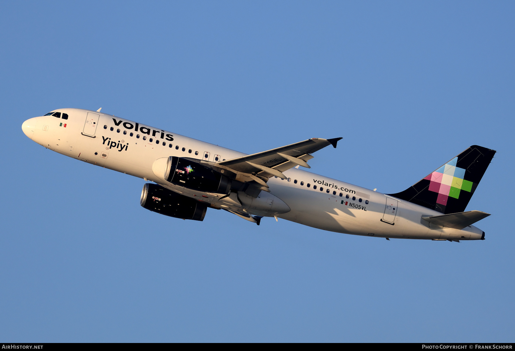 Aircraft Photo of N505VL | Airbus A320-233 | Volaris | AirHistory.net #768809