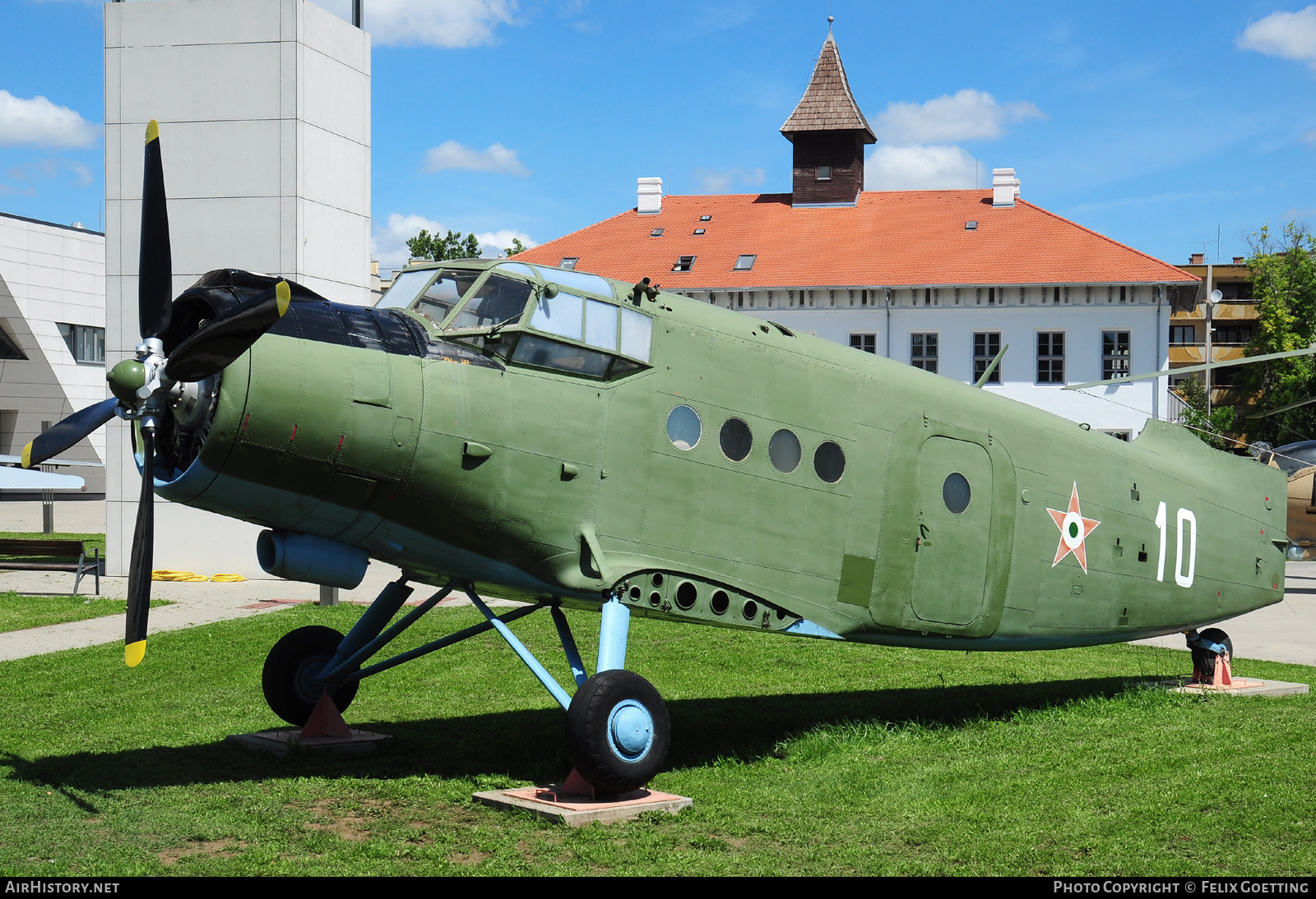 Aircraft Photo of 10 | Antonov An-2R | Hungary - Air Force | AirHistory.net #768836