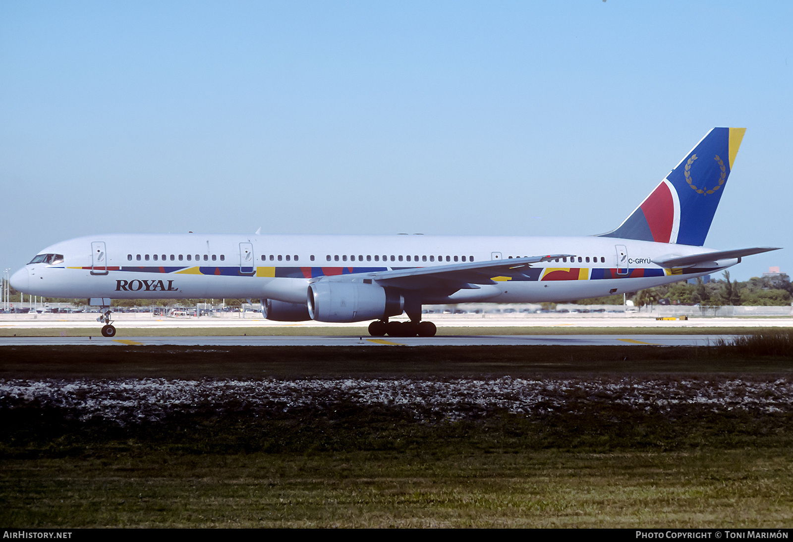 Aircraft Photo of C-GRYU | Boeing 757-28A | Royal Airlines | AirHistory.net #768837
