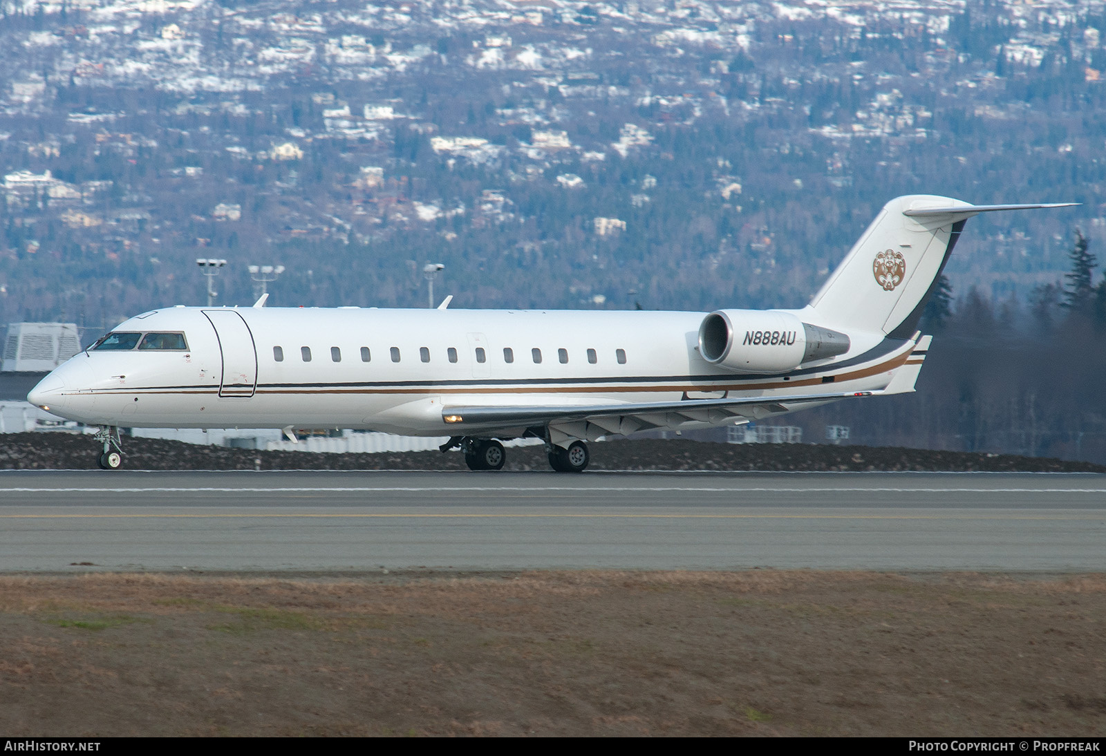 Aircraft Photo of N888AU | Bombardier CRJ-200ER (CL-600-2B19) | AirHistory.net #768980