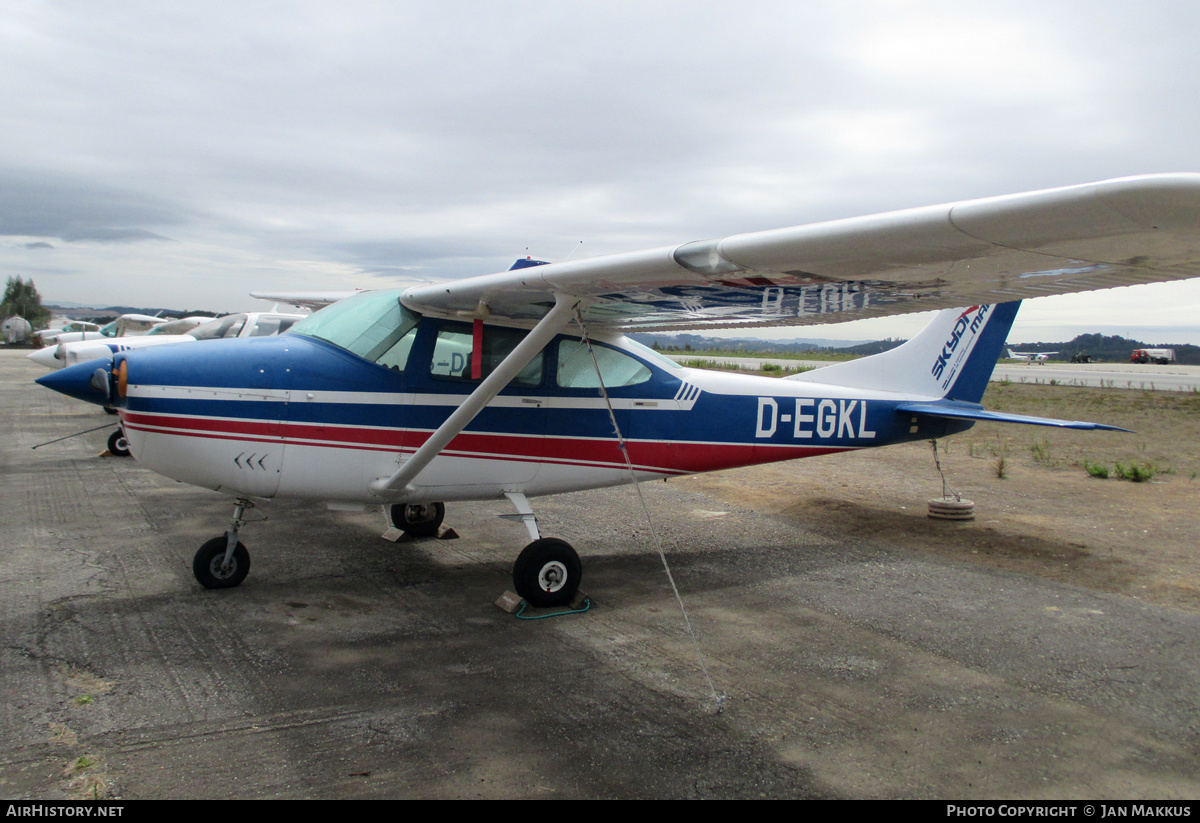 Aircraft Photo of D-EGKL | Cessna 182J Skylane | Skydive Maia | AirHistory.net #769042