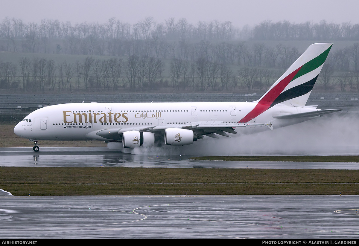 Aircraft Photo of A6-EDO | Airbus A380-861 | Emirates | AirHistory.net #769123