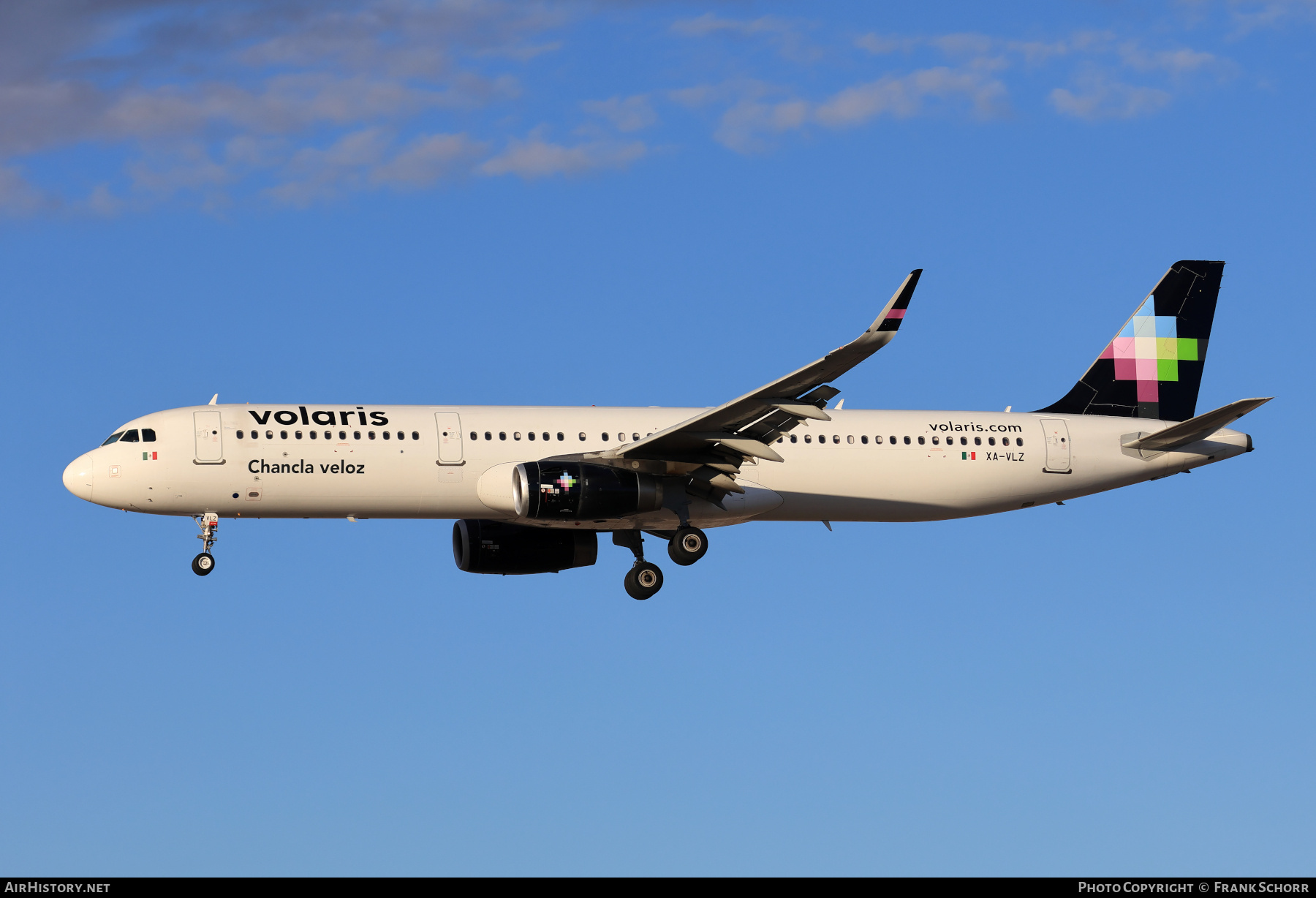 Aircraft Photo of XA-VLZ | Airbus A321-231 | Volaris | AirHistory.net #769178