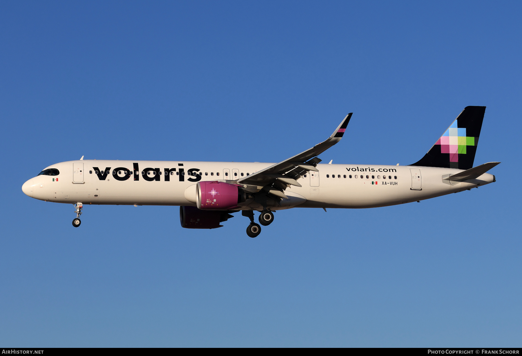 Aircraft Photo of XA-VUH | Airbus A321-271NX | Volaris | AirHistory.net #769191