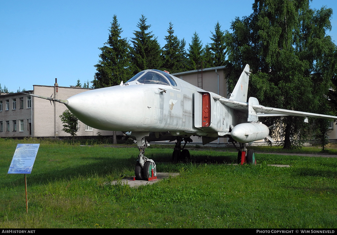 Aircraft Photo of 40 white | Sukhoi Su-24M | Belarus - Air Force | AirHistory.net #769226