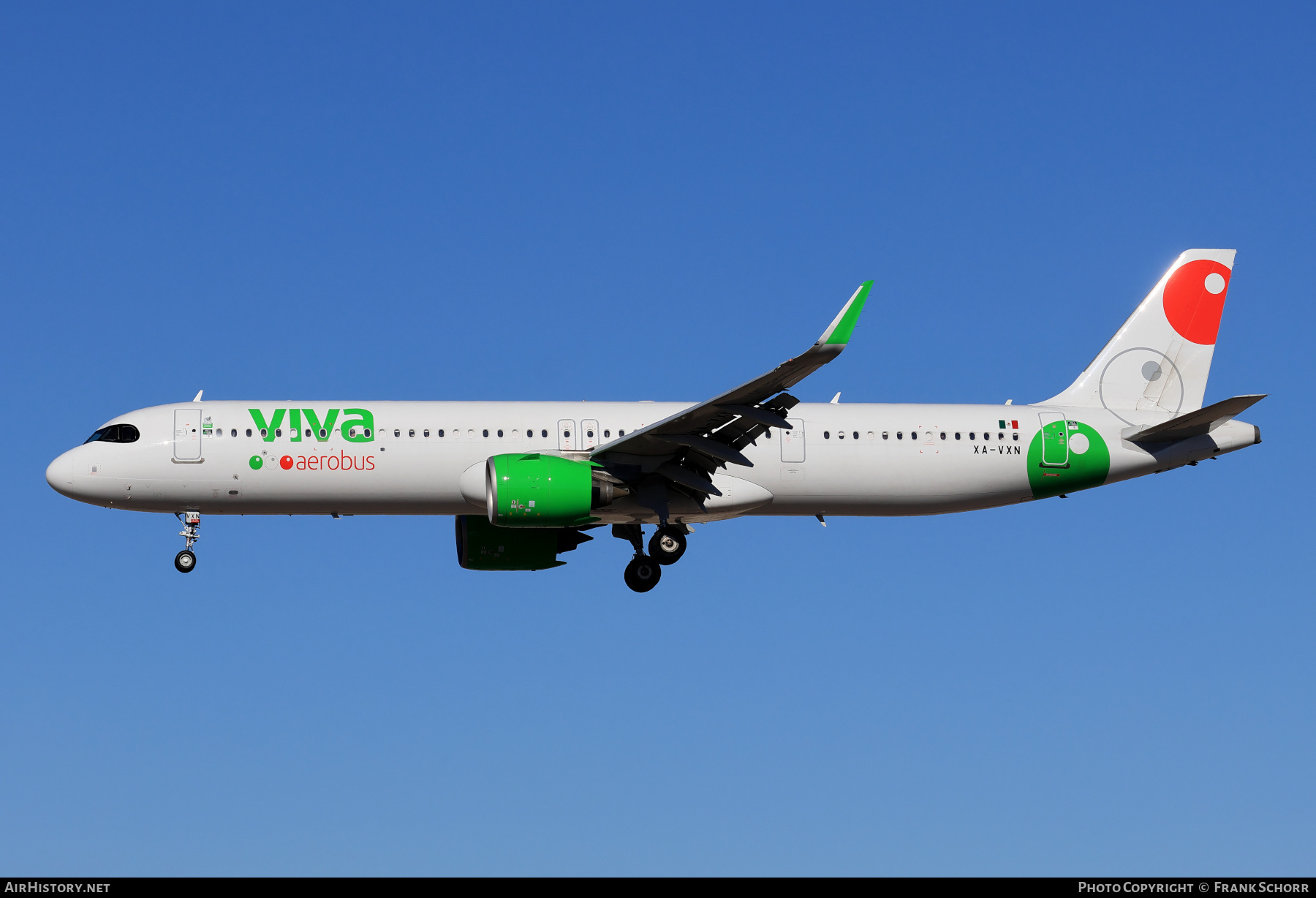 Aircraft Photo of XA-VXN | Airbus A321-271NX | Viva Aerobús | AirHistory.net #769235