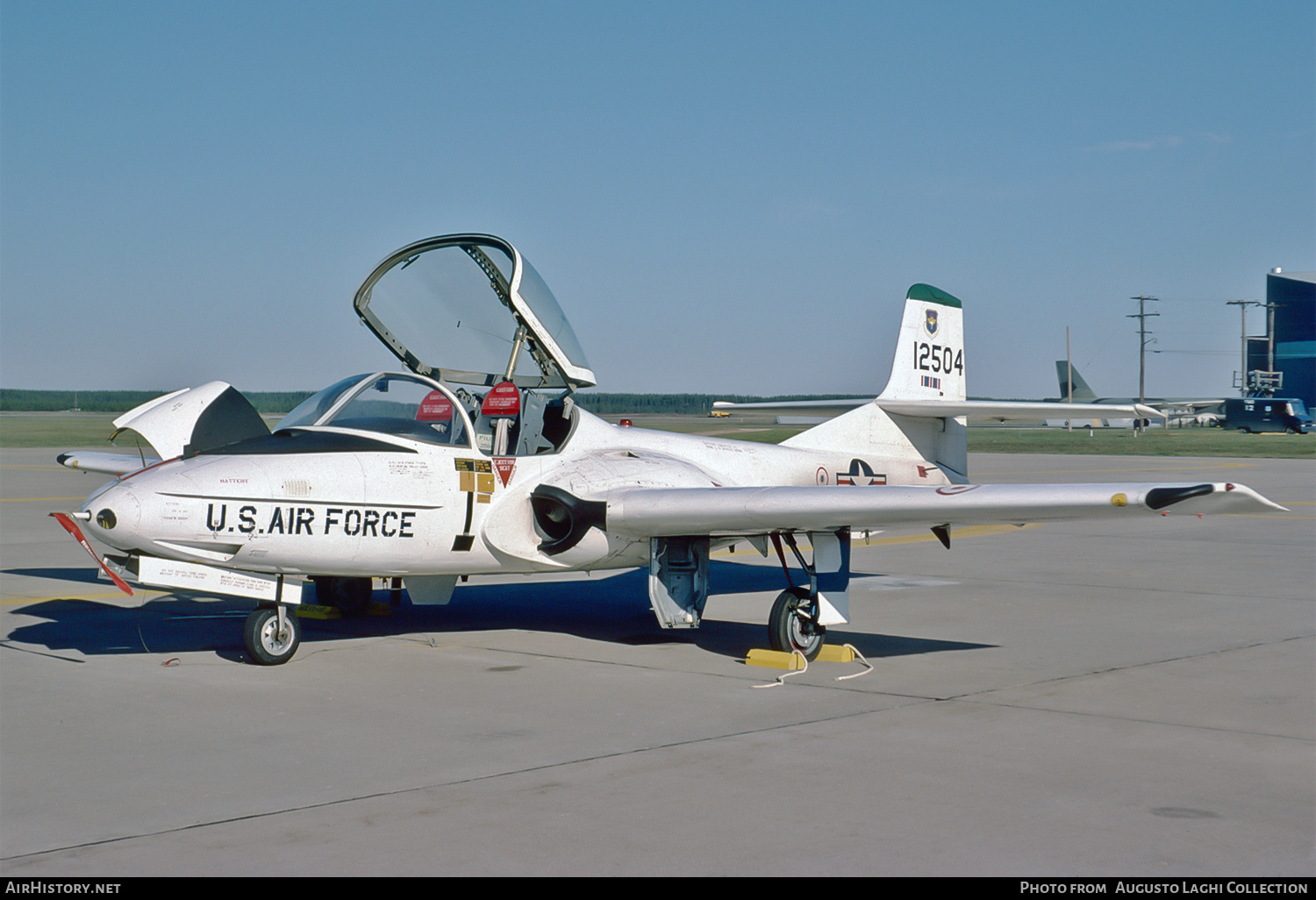 Aircraft Photo of 61-2504 / 12504 | Cessna T-37B Tweety Bird | USA - Air Force | AirHistory.net #769315