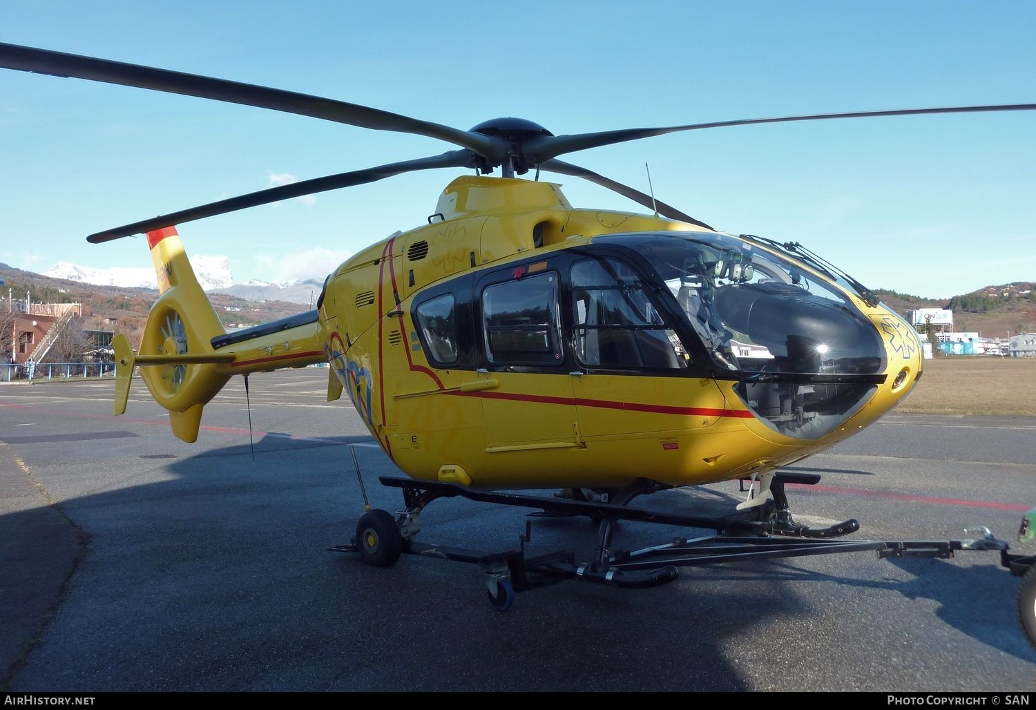 Aircraft Photo of F-GMHJ | Eurocopter EC-135T-1 | SAMU - Service d'Aide Médicale Urgente | AirHistory.net #769364