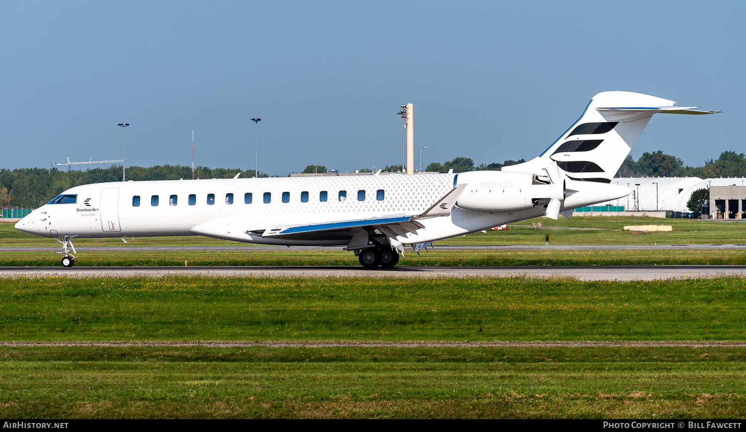 Aircraft Photo of N696JS | Bombardier Global 7500 (BD-700-2A12) | AirHistory.net #769474