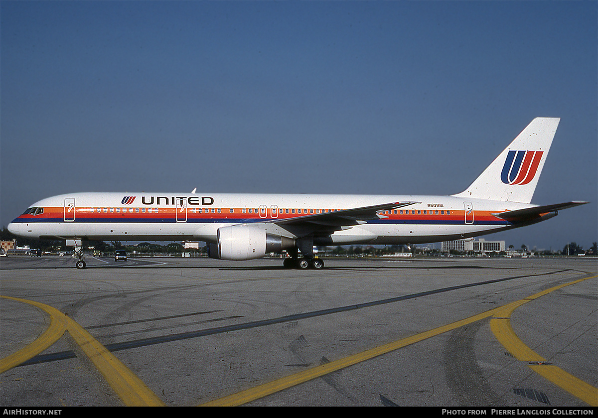 Aircraft Photo of N501UA | Boeing 757-222 | United Airlines | AirHistory.net #769556