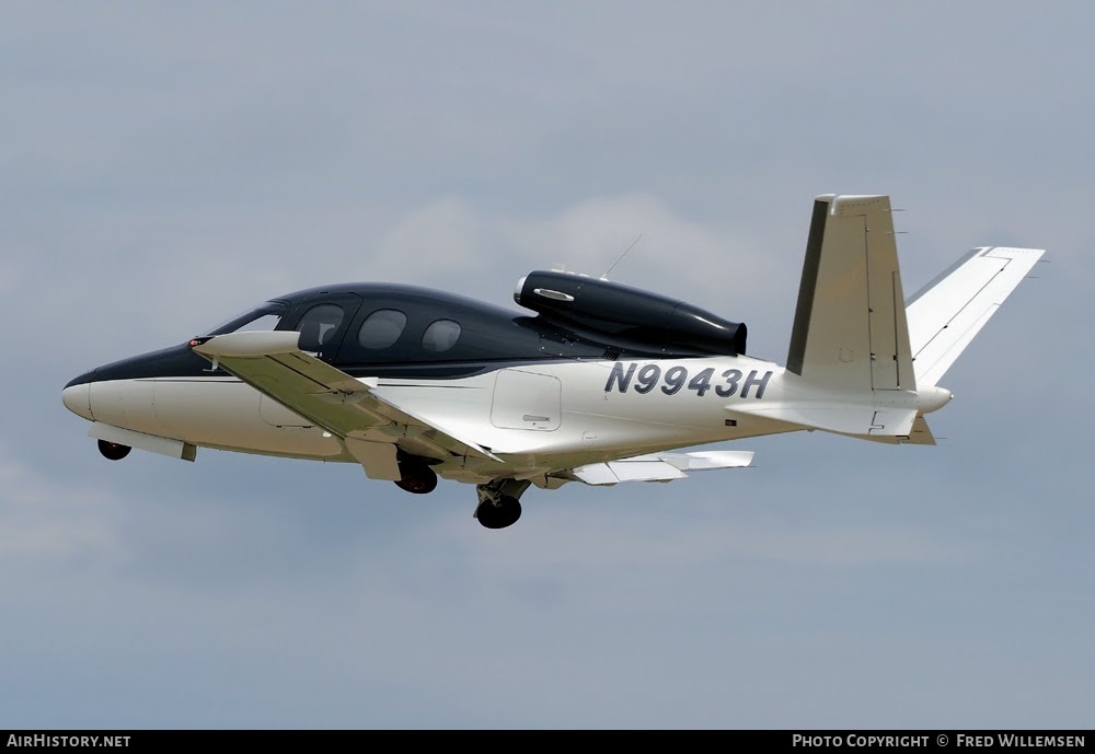 Aircraft Photo of N9943H | Cirrus SF-50 Vision | AirHistory.net #769615