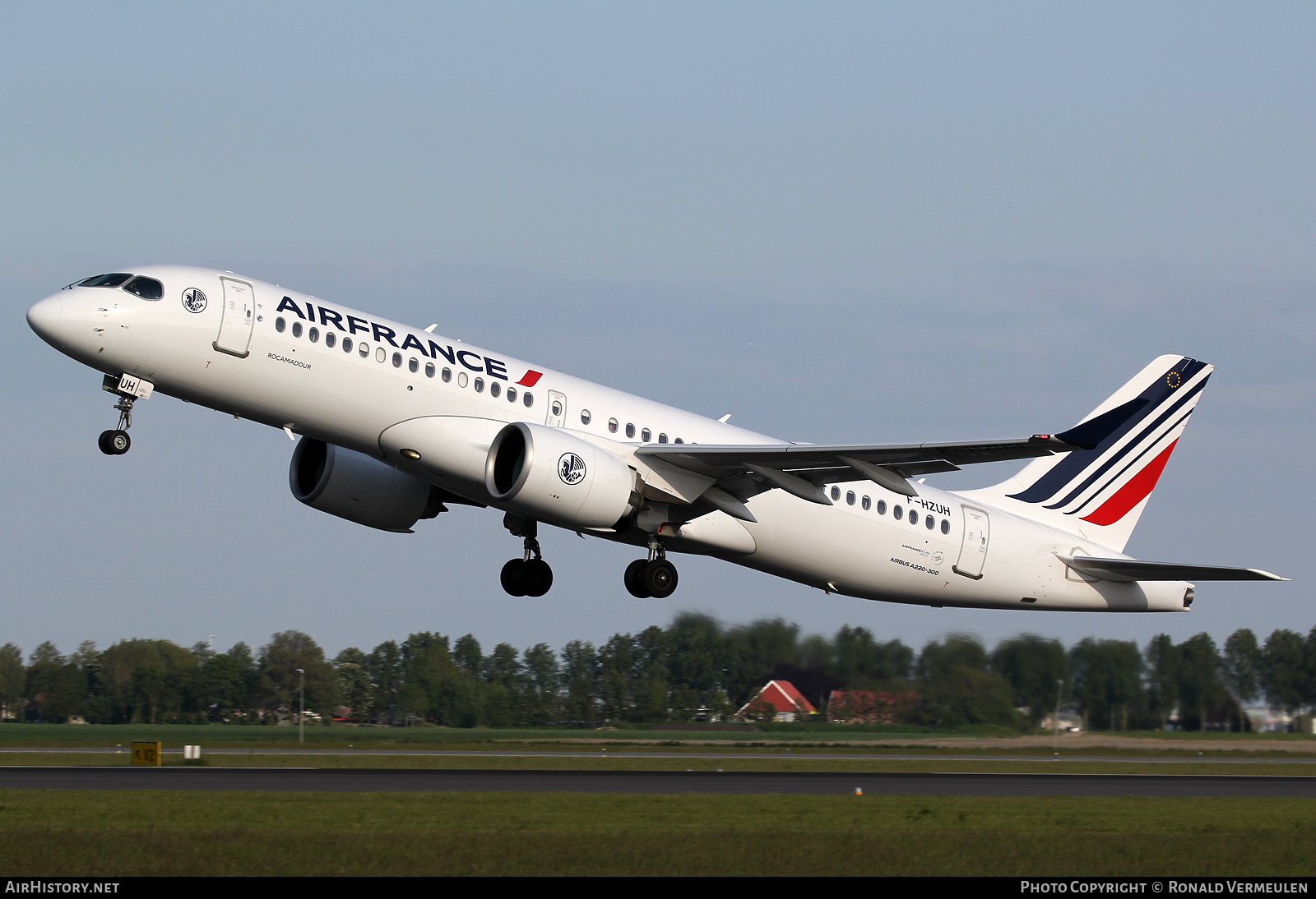 Aircraft Photo of F-HZUH | Airbus A220-371 (BD-500-1A11) | Air France | AirHistory.net #769732