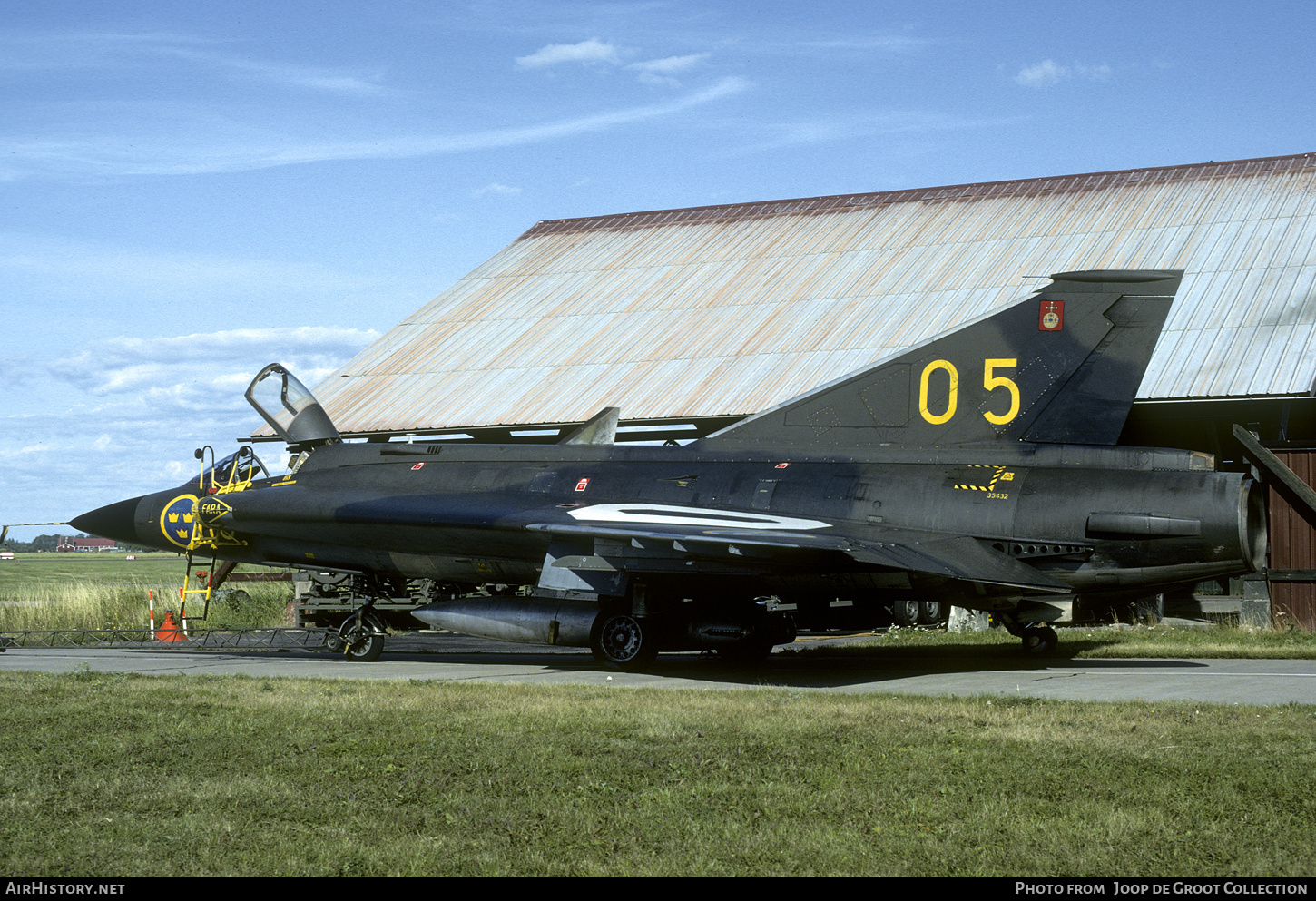 Aircraft Photo of 35432 | Saab J35F-2 Draken | Sweden - Air Force | AirHistory.net #769781