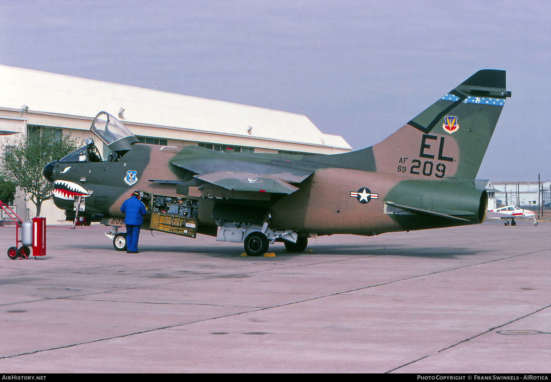 Aircraft Photo of 69-6209 / 69-209 | LTV A-7D Corsair II | USA - Air Force | AirHistory.net #769816
