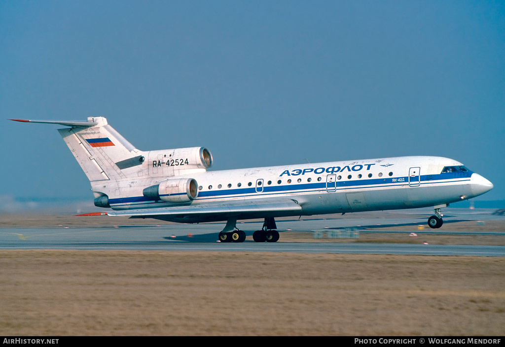 Aircraft Photo of RA-42524 | Yakovlev Yak-42D | Aeroflot | AirHistory.net #769960