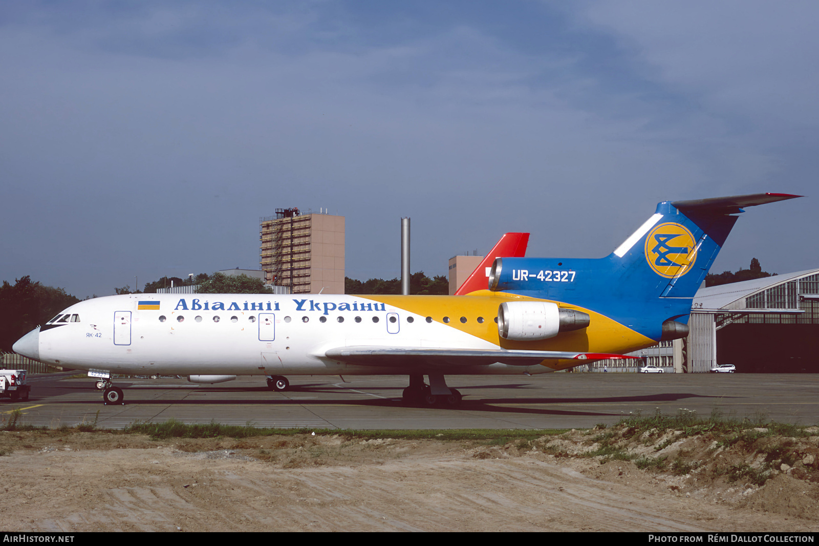 Aircraft Photo of UR-42327 | Yakovlev Yak-42 | Air Ukraine | AirHistory.net #770014