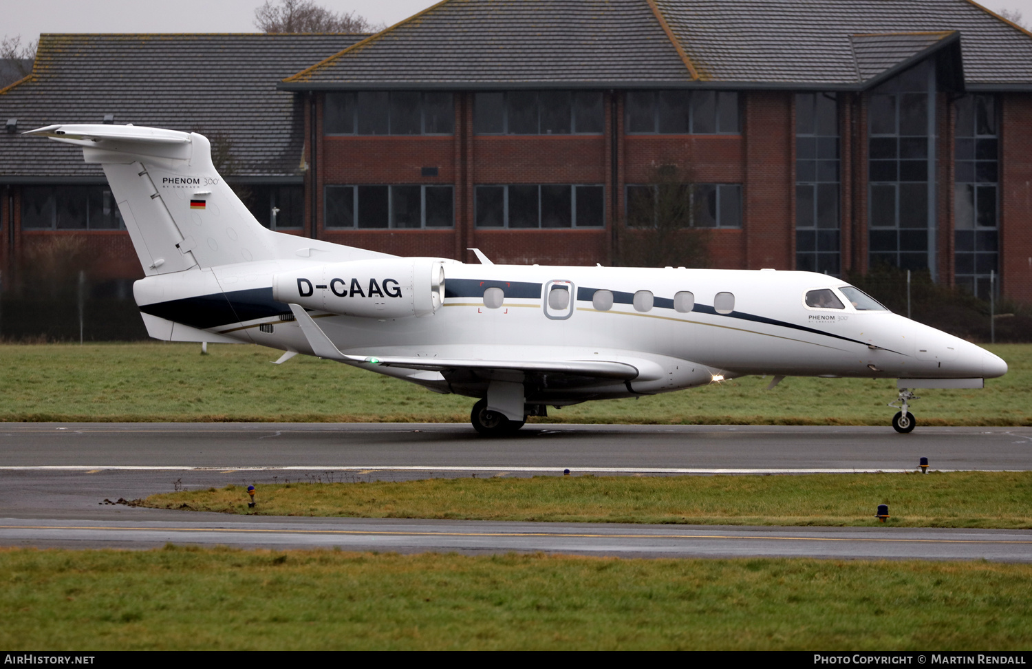 Aircraft Photo of D-CAAG | Embraer EMB-505 Phenom 300 | AirHistory.net #770023
