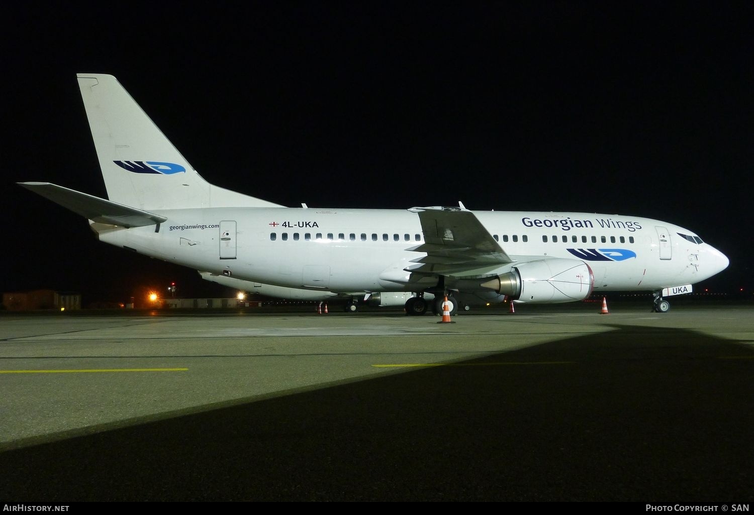 Aircraft Photo of 4L-UKA | Boeing 737-3U3 | Georgian Wings | AirHistory.net #770275