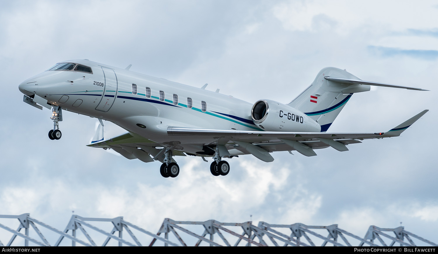 Aircraft Photo of C-GOWO | Bombardier Challenger 3500 (BD-100-1A10) | AirHistory.net #770379