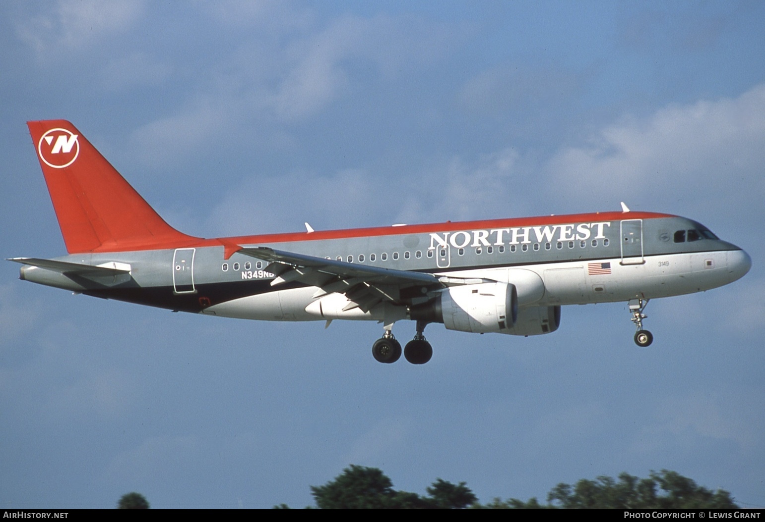 Aircraft Photo of N349NB | Airbus A319-114 | Northwest Airlines | AirHistory.net #770415