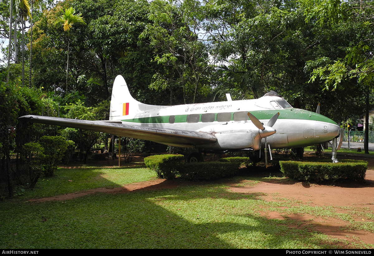 Aircraft Photo of CS404 | De Havilland D.H. 104 Dove 5 | Sri Lanka - Air Force | AirHistory.net #770441