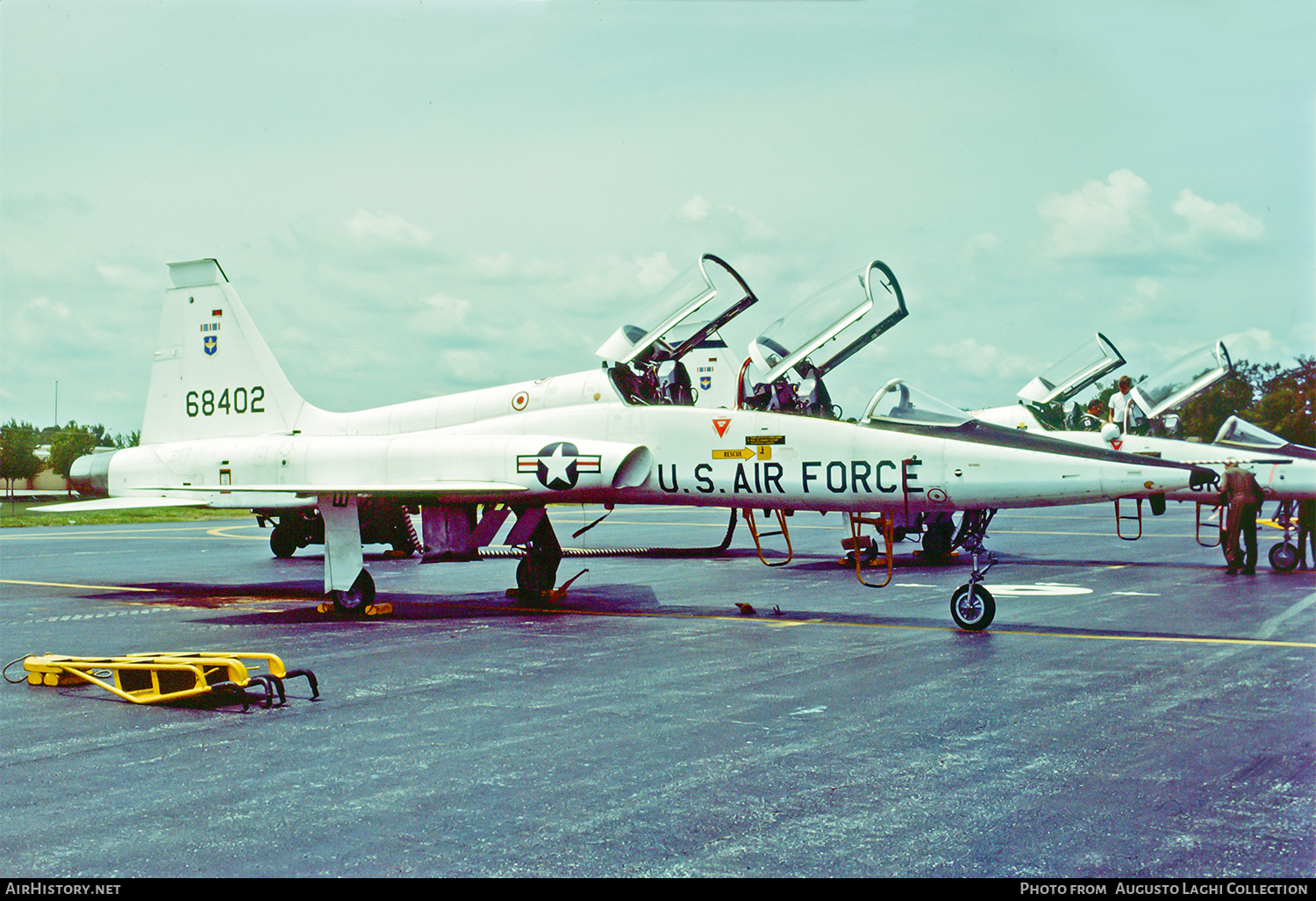 Aircraft Photo of 66-8402 / AF66-402 | Northrop T-38A Talon | USA - Air Force | AirHistory.net #770487